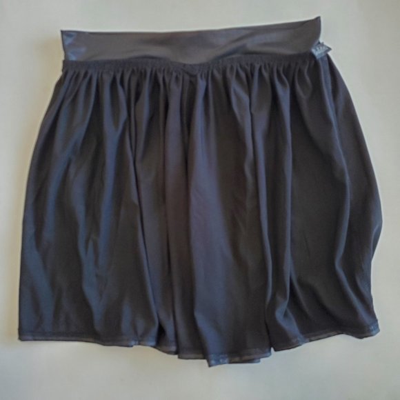 Seduction Faux Leather-Like Flared Mini Skirt, Black, S - Picture 4 of 6